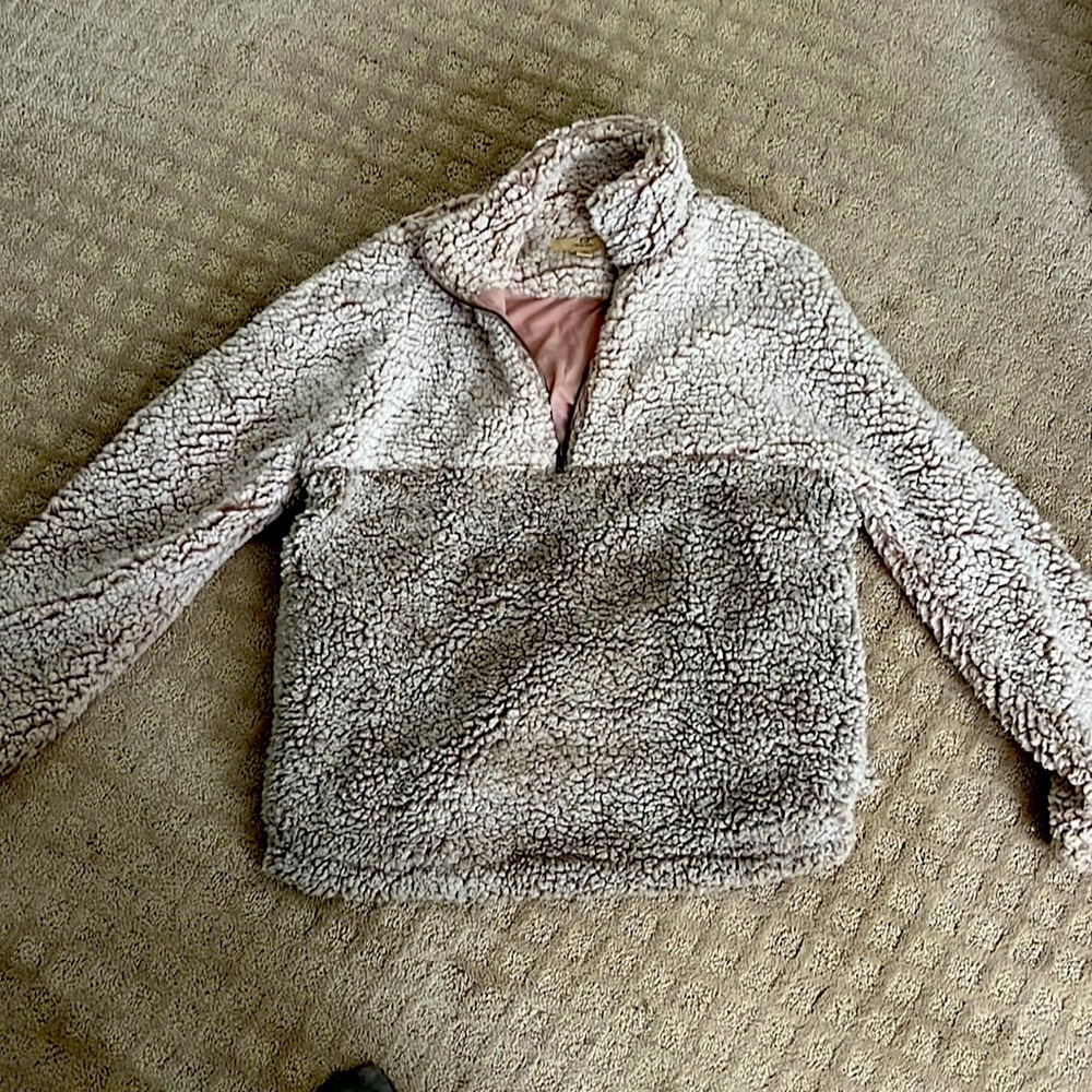 Fuzzy pullover